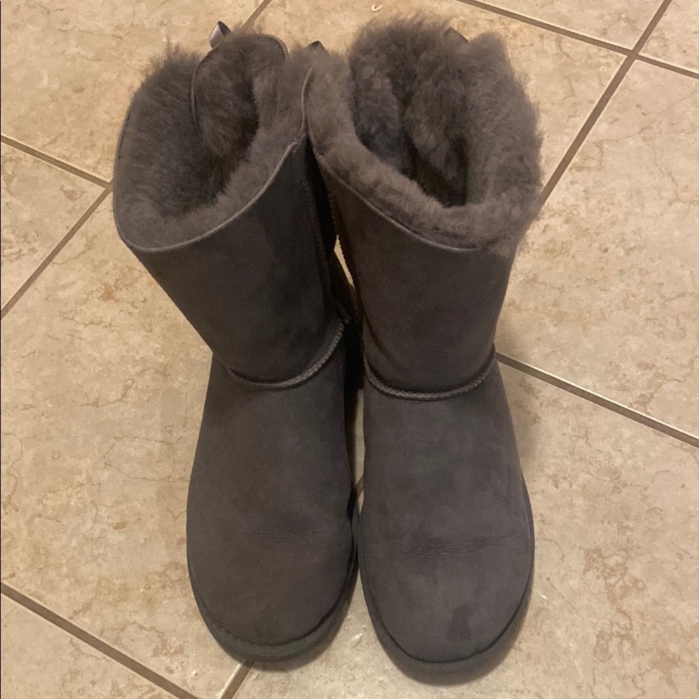 Ugg Women’s Gray Shearling Boots